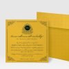 inbjudningskort-glittrigt-och-guldigt-med-guld-kuvert